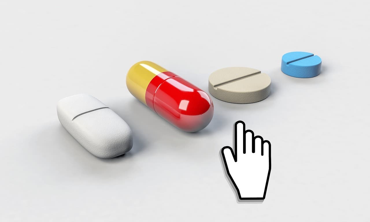 online, pharmacy, pills, click, medication, healthcare, capsule, medicine, shop, purchase, buy, computer, e-commerce